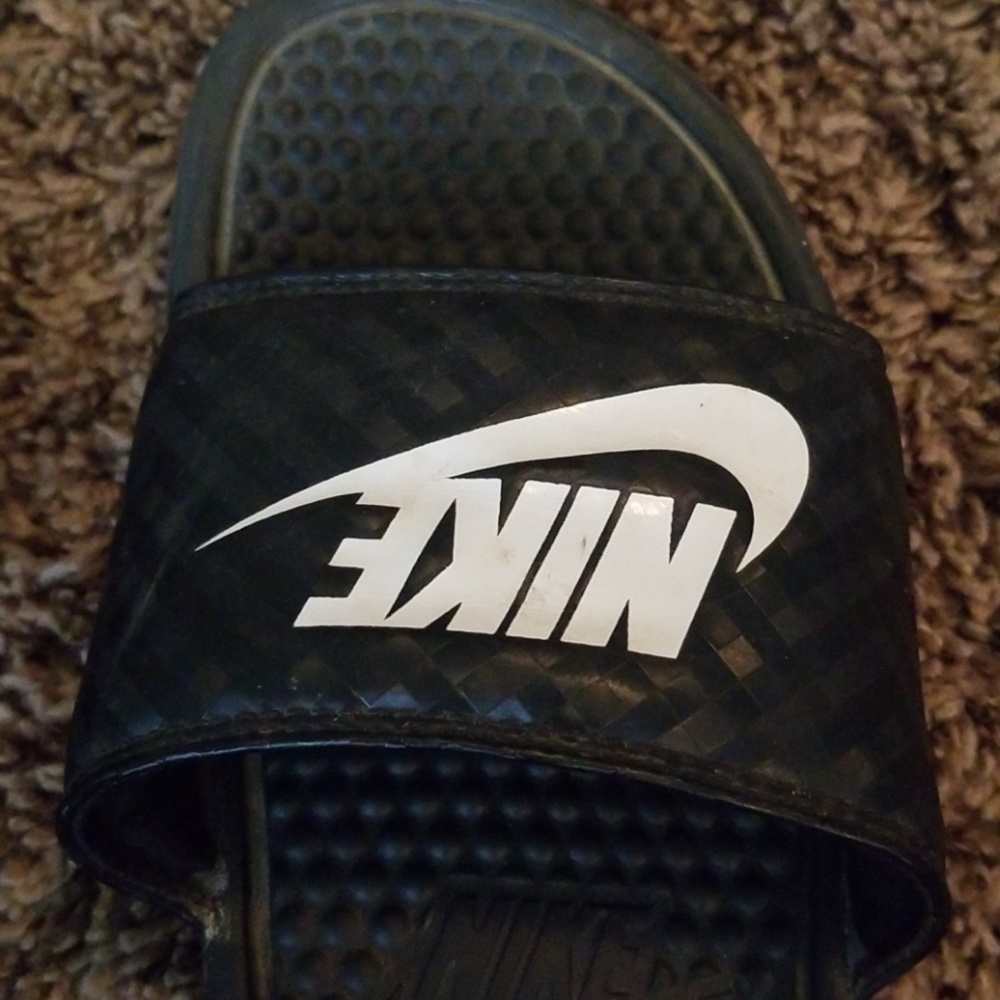 Nile Slides - Picture 3 of 4